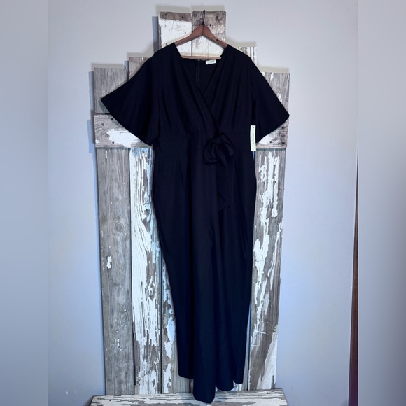 Kiyonna Charisma Crepe Jumpsuit Black size 1X NWT - Picture 6 of 13
